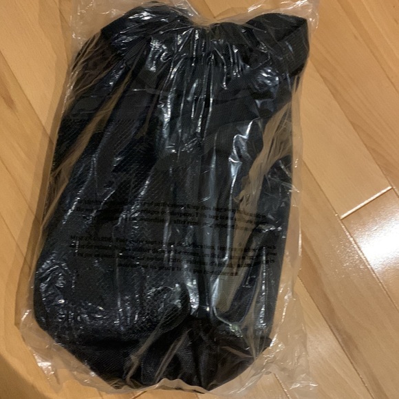 NWT Black Vertical Impact Insulated Lunch Bag - Picture 7 of 11